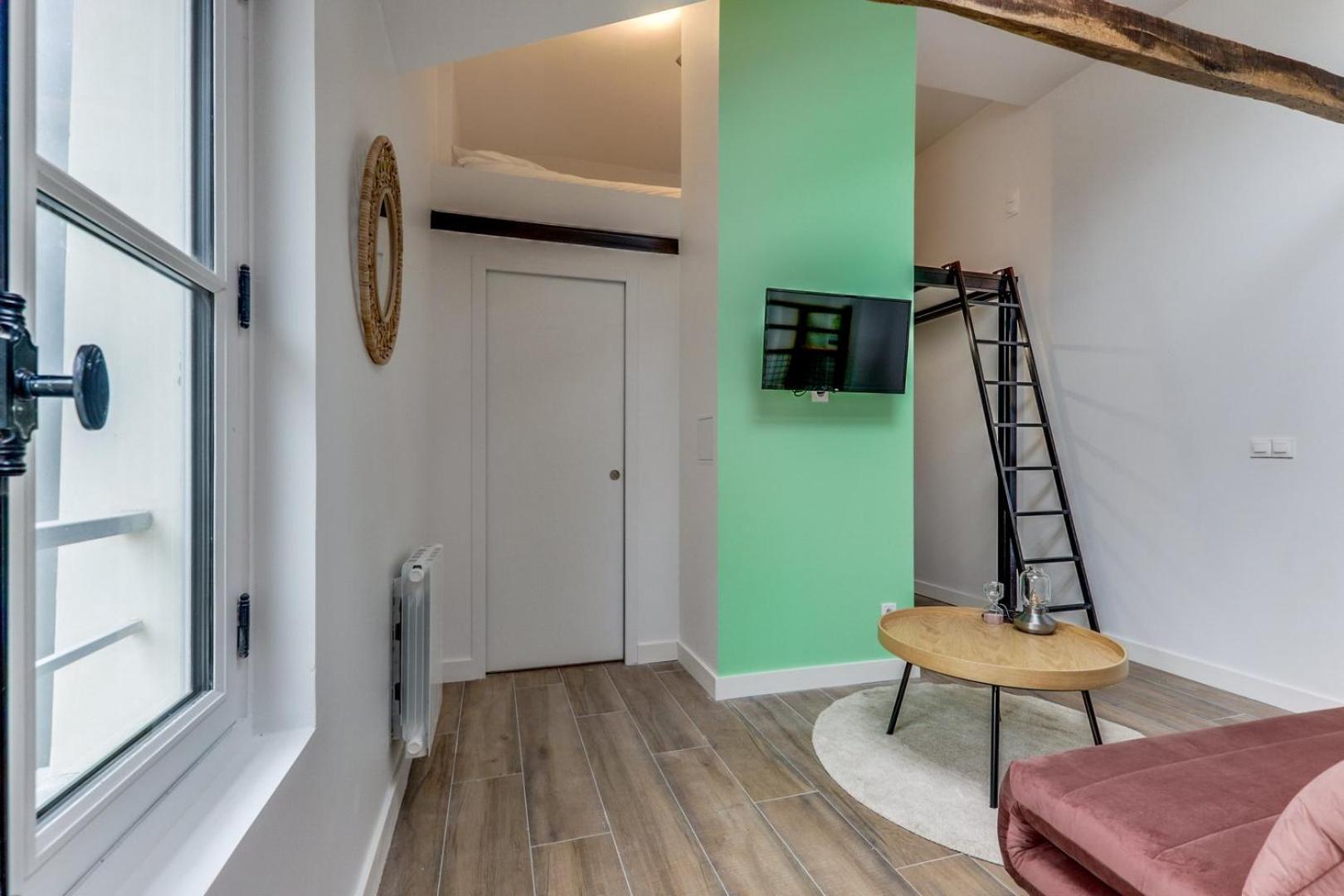The "Peppermint" - Moderne & Elegant - Marais Apartment Париж Екстериор снимка